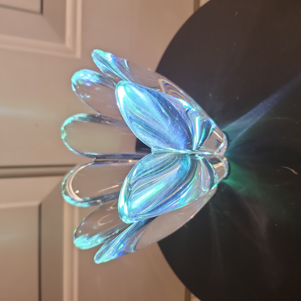 Orrefors Vintage 1978 Crystal Mayflower Vase 5.2"